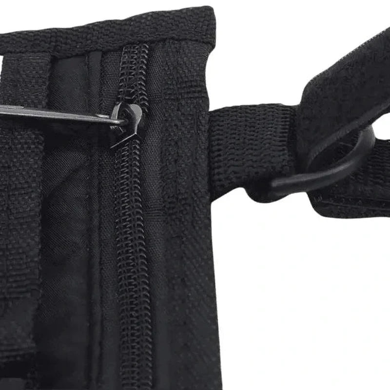Sort opbevaringstaske til kørestolsarmlæn med metal lynlås og D-ring i robust nylon